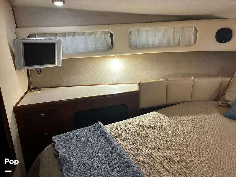 Slide: The Image of Bayliner 3888 1994 - 16057720