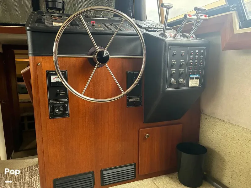 Slide: The Image of Bayliner 3888 1994 - 16057810