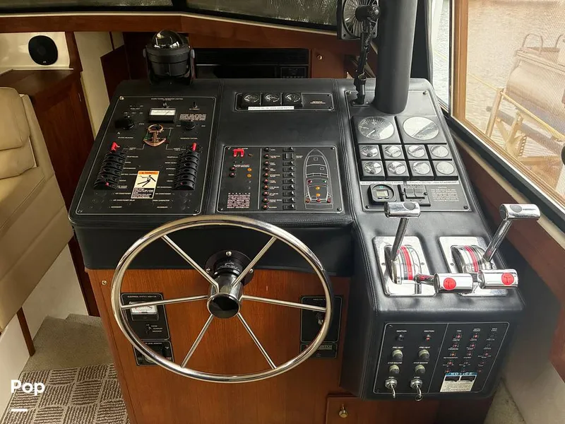 Slide: The Image of Bayliner 3888 1994 - 16057791