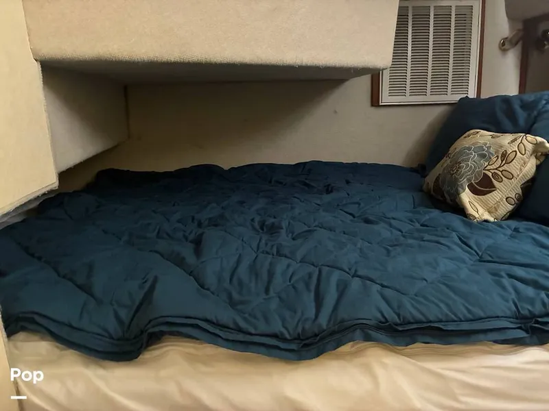 Slide: The Image of Bayliner 3888 1994 - 16057830