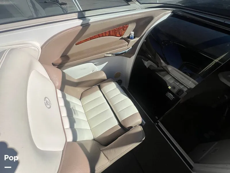 Slide: The Image of Passenger Seat - 16122104