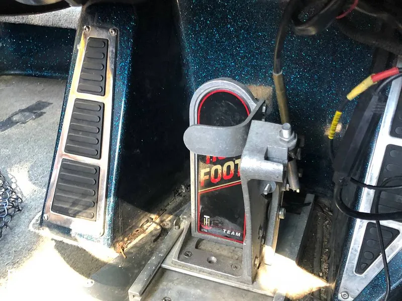 Slide: The Image of Ranger Z520S 2012 - 16050270