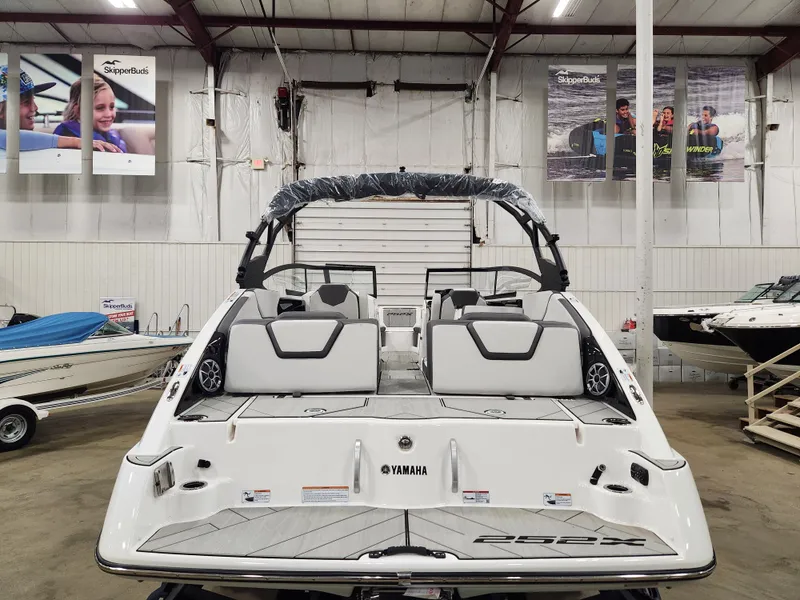 Slide: The Image of Yamaha 252XE 2024 - 10