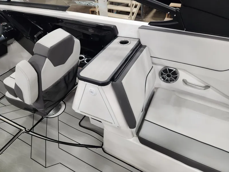 Slide: The Image of Yamaha 252XE 2024 - 6