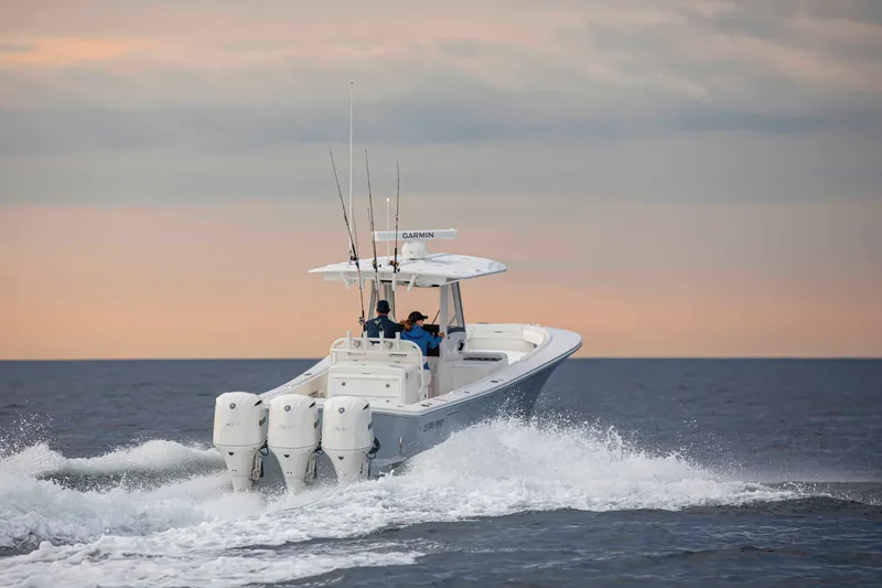 Slide: The Image of Regulator Marine 34SS 2023 - 2
