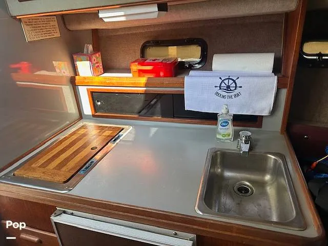 Slide: The Image of Pursuit Tiara 2700 1985 - 16089115