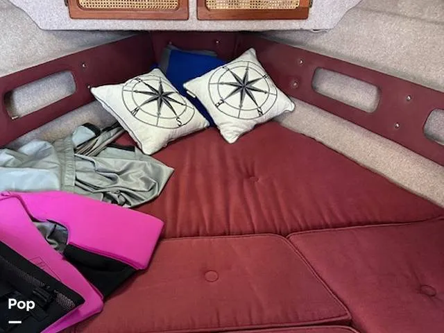 Slide: The Image of Pursuit Tiara 2700 1985 - 16089120