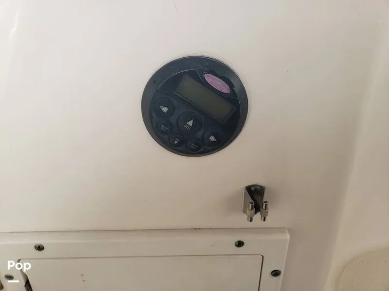 Slide: The Image of Rinker 260EC 2009 - 16030115