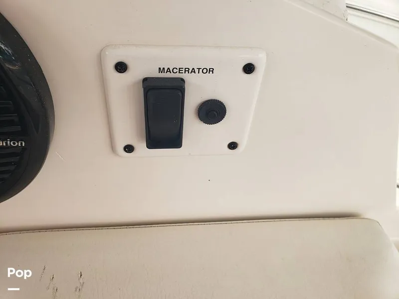 Slide: The Image of Rinker 260EC 2009 - 16030120