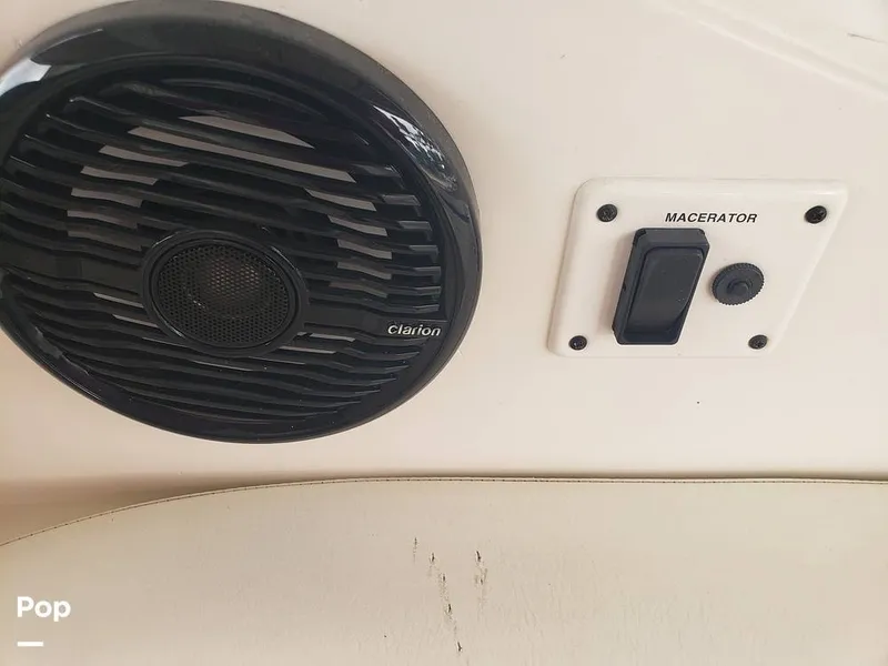 Slide: The Image of Rinker 260EC 2009 - 16030121