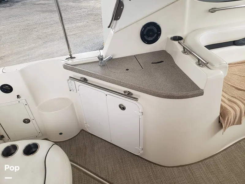 Slide: The Image of Rinker 260EC 2009 - 16030106