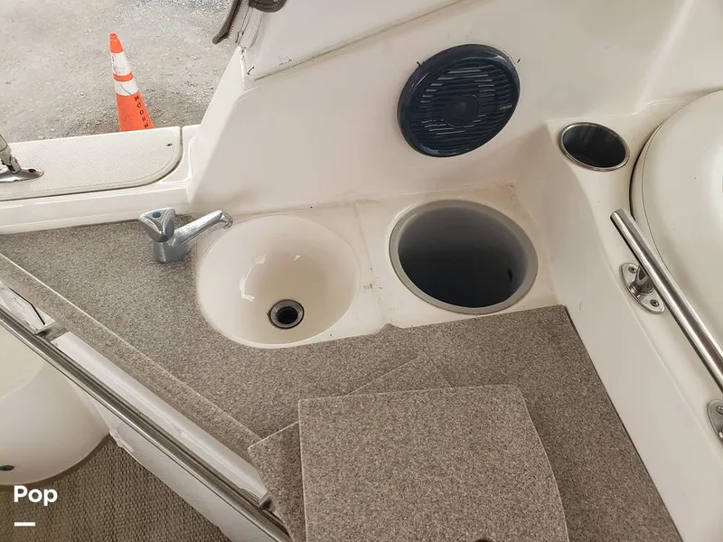 Slide: The Image of Rinker 260EC 2009 - 16030107