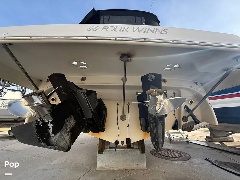 Slide: The Image of Four Winns 288 Vista 2005 - 16043567