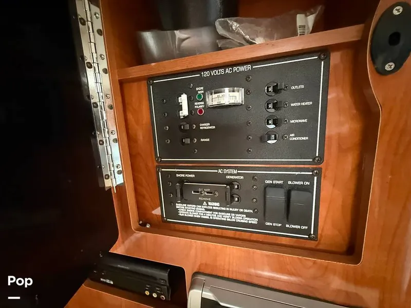 Slide: The Image of Four Winns 288 Vista 2005 - 16043589