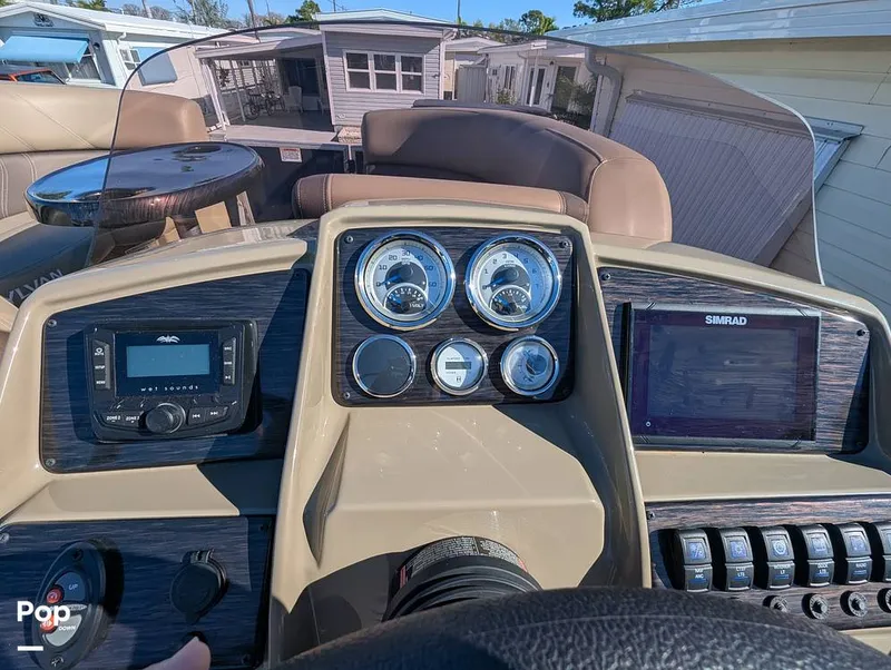 Slide: The Image of Sylvan Mirage 820 CLZ DH 2025 - 16052808