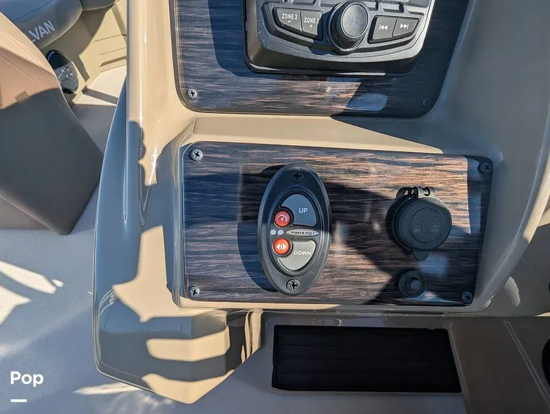 Slide: The Image of Sylvan Mirage 820 CLZ DH 2025 - 16052814