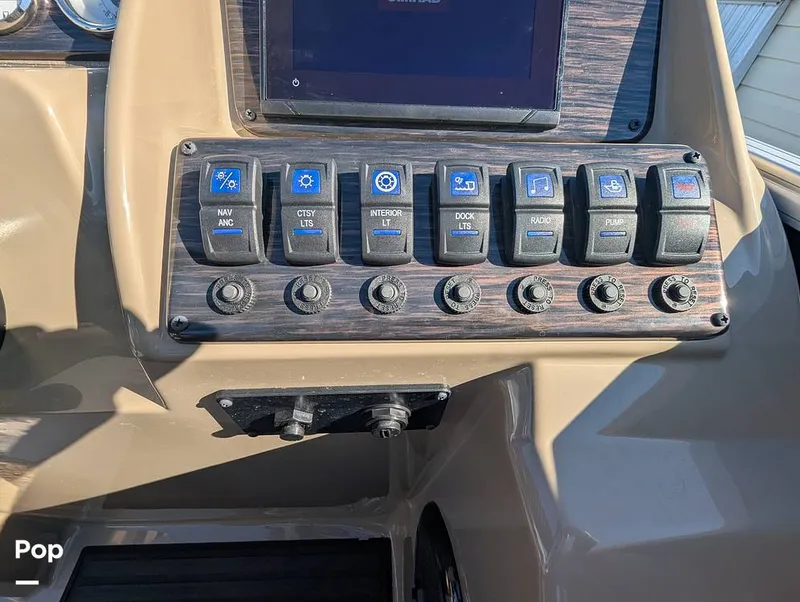 Slide: The Image of Sylvan Mirage 820 CLZ DH 2025 - 16052817