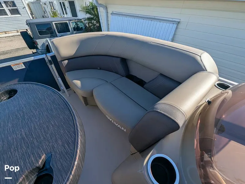 Slide: The Image of Sylvan Mirage 820 CLZ DH 2025 - 16052825