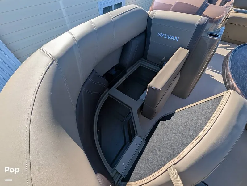 Slide: The Image of Sylvan Mirage 820 CLZ DH 2025 - 16052830