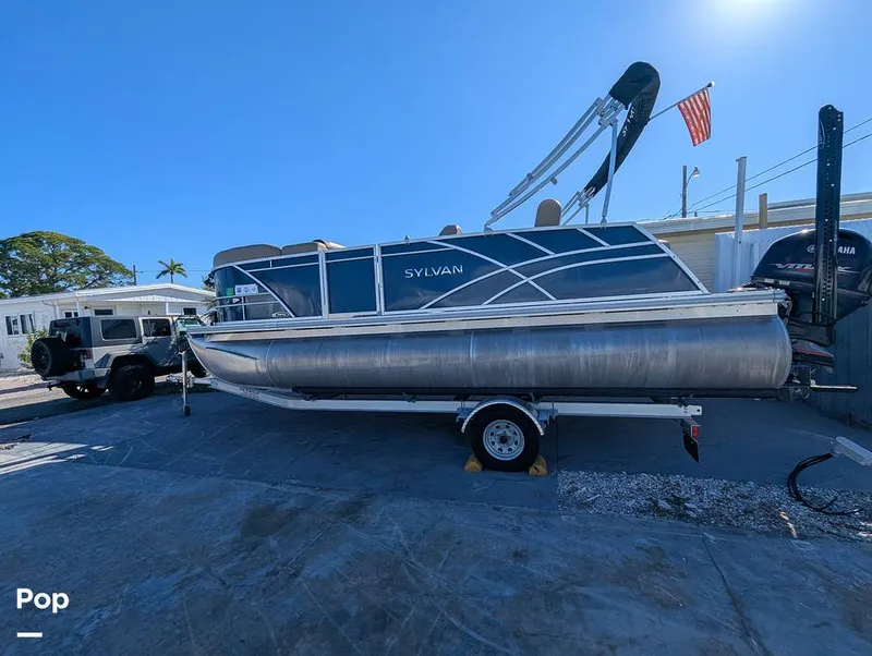 Slide: The Image of Sylvan Mirage 820 CLZ DH 2025 - 16052856