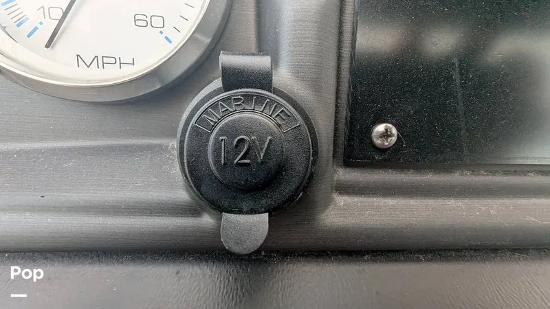 Slide: The Image of Bentley Swingback 240 2024 - 16070185