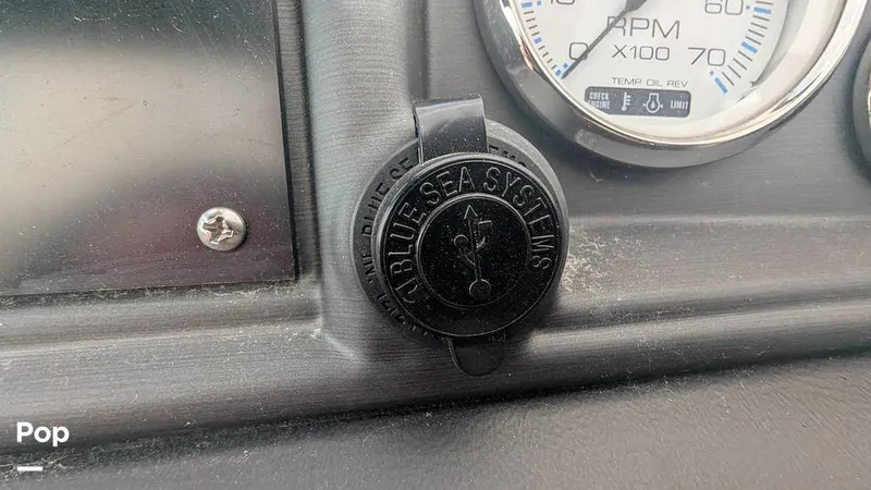 Slide: The Image of Bentley Swingback 240 2024 - 16070186