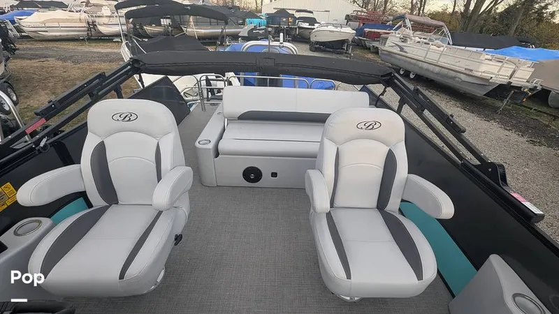 Slide: The Image of Bentley Pontoons Swingback 240 2024 - 16070181