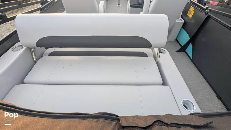 Slide: The Image of Bentley Pontoons Swingback 240 2024 - 16070206