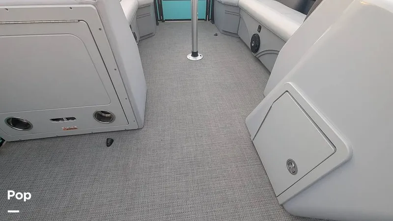 Slide: The Image of Bentley Pontoons Swingback 240 2024 - 16070223