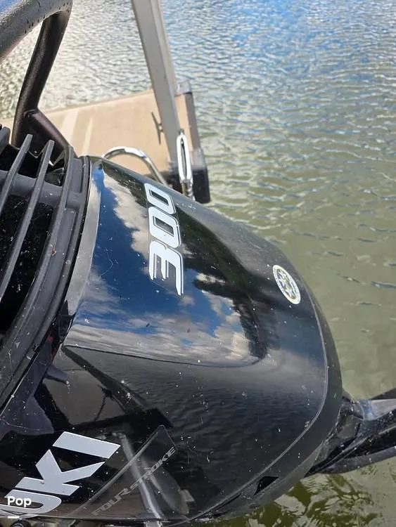 Slide: The Image of Premier 230 Intrigue 2021 - 16052538