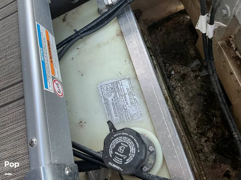 Slide: The Image of Premier 230 Intrigue 2021 - 16052599