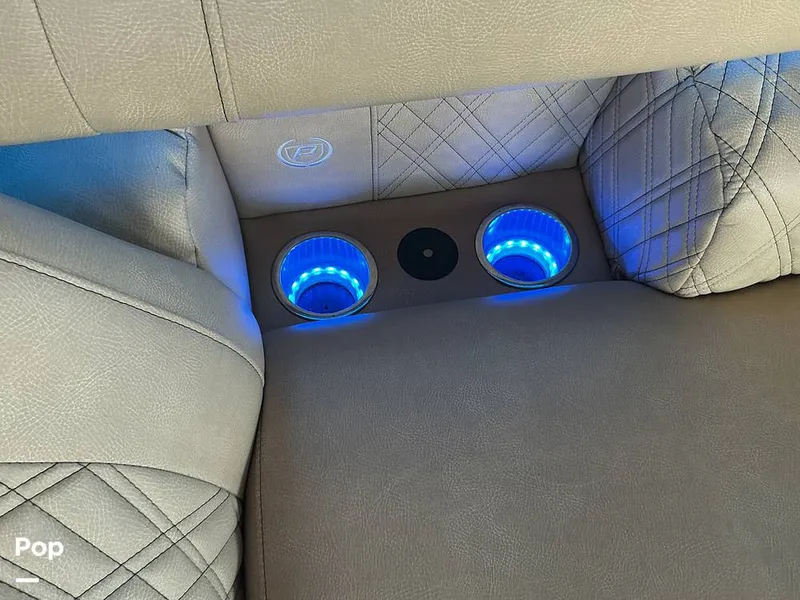 Slide: The Image of Premier 230 Intrigue 2021 - 16052636