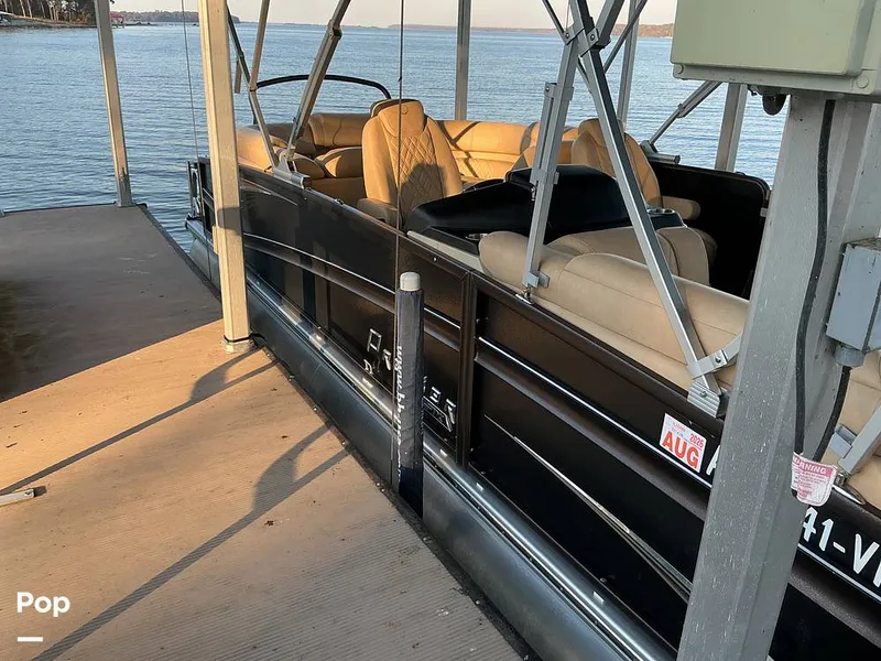 Slide: The Image of Premier 230 Intrigue 2021 - 16052539