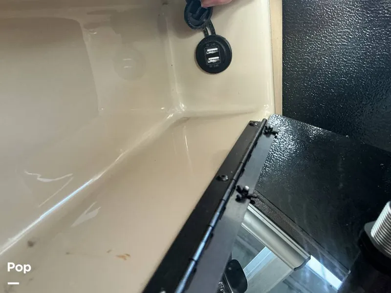 Slide: The Image of Premier 230 Intrigue 2021 - 16052583