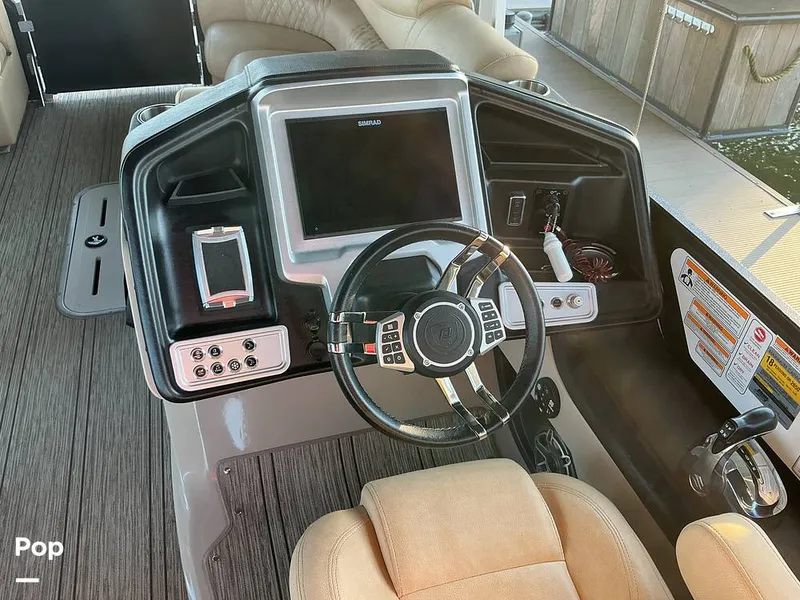 Slide: The Image of Premier 230 Intrigue 2021 - 16052541