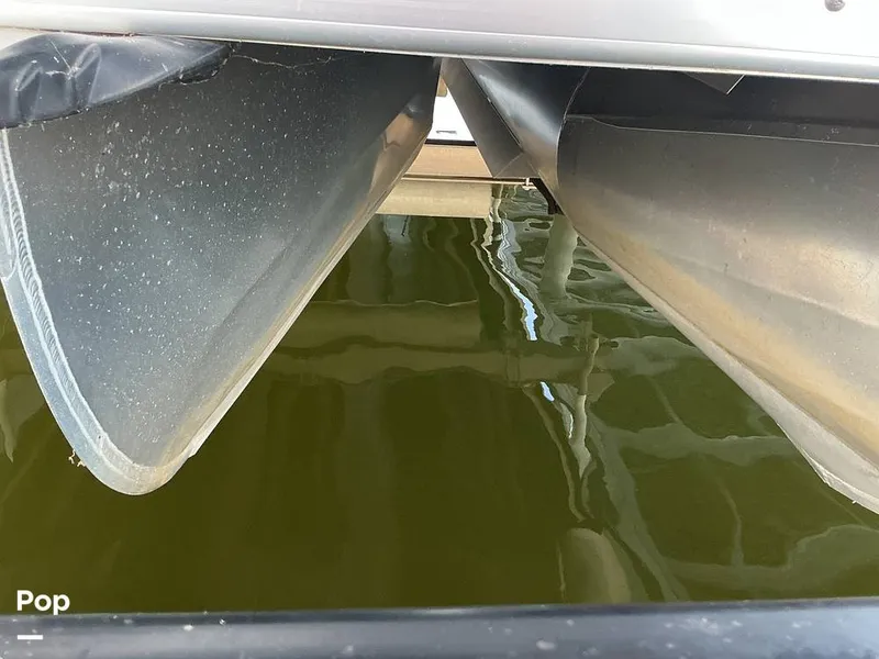 Slide: The Image of Premier 230 Intrigue 2021 - 16052623