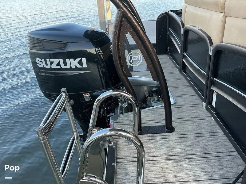 Slide: The Image of Premier 230 Intrigue 2021 - 16070087