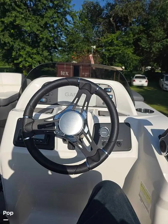 Slide: The Image of Manitou 22 Aurora LE 2021 - 16034479