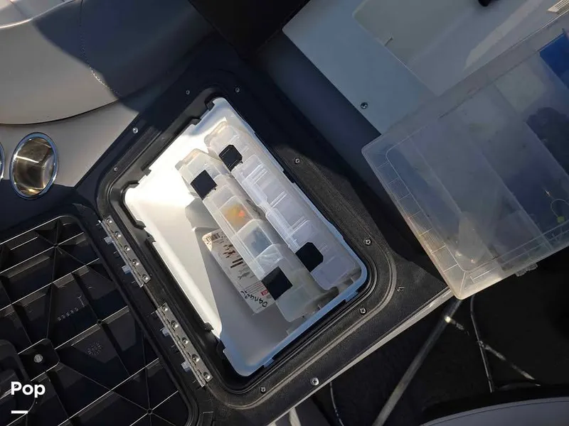 Slide: The Image of Manitou 22 Aurora LE 2021 - 16024575