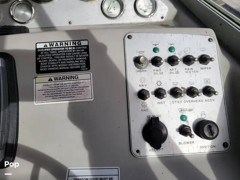 Slide: The Image of Bayliner 266 Discovery 2012 - 16171199