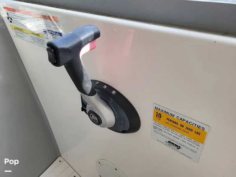 Slide: The Image of Bayliner 266 Discovery 2012 - 16171166