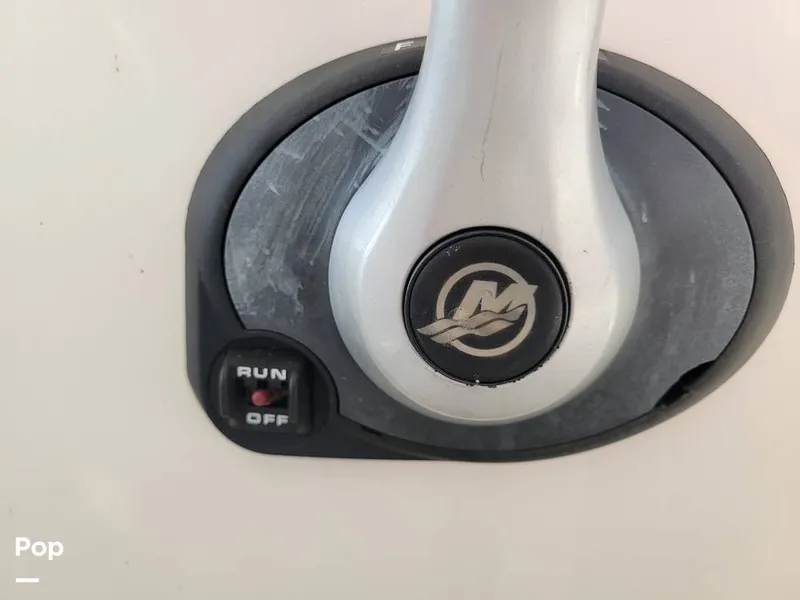 Slide: The Image of Bayliner 266 Discovery 2012 - 16171167