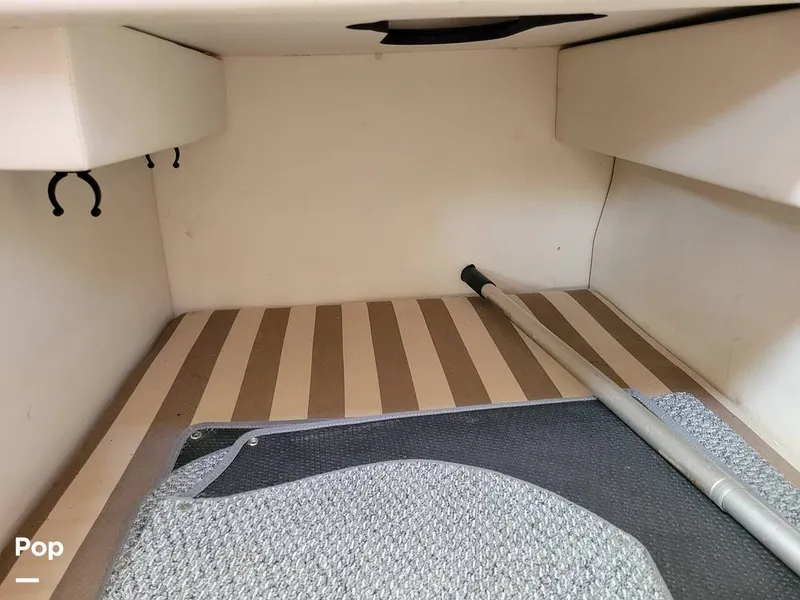 Slide: The Image of Bayliner 266 Discovery 2012 - 16171143