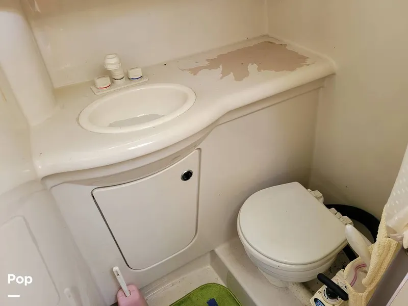 Slide: The Image of Bayliner 266 Discovery 2012 - 16171148