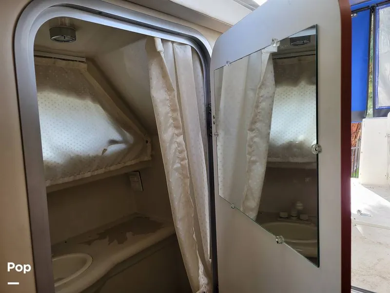 Slide: The Image of Bayliner 266 Discovery 2012 - 16171151