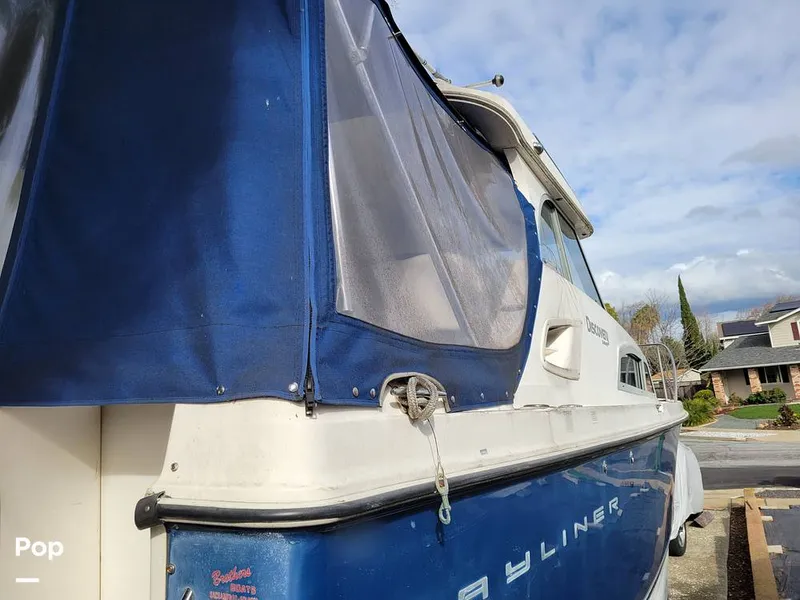 Slide: The Image of Bayliner 266 Discovery 2012 - 16171184