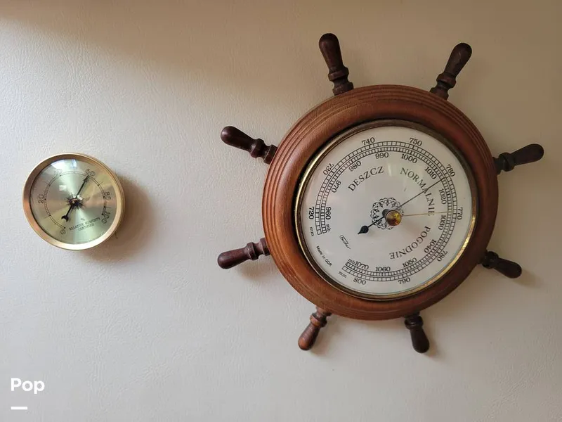 Slide: The Image of Bayliner 266 Discovery 2012 - 16171153