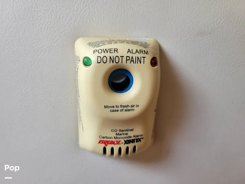 Slide: The Image of Bayliner 266 Discovery 2012 - 16171154