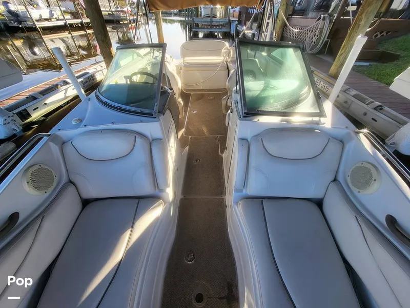 Slide: The Image of Crownline Boats 240 EX 2004 - 16055377