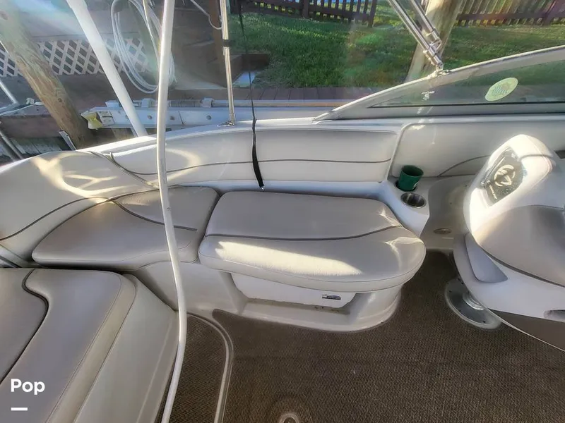 Slide: The Image of Crownline Boats 240 EX 2004 - 16055388